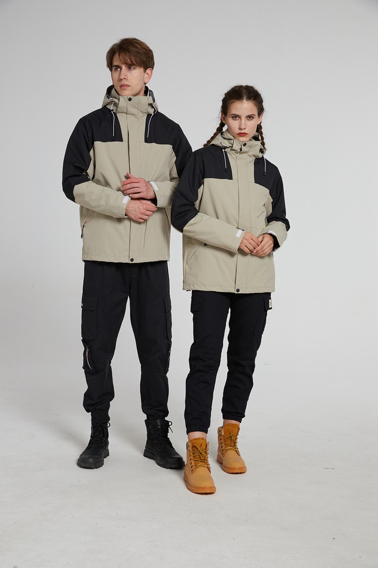 男女同款沖鋒衣上身效果圖 男女同款沖鋒衣上身效果圖